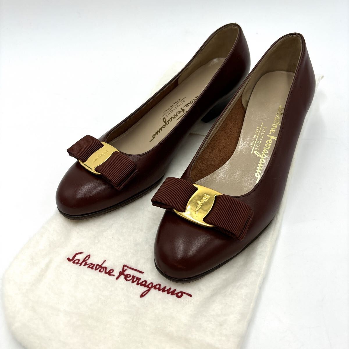 K ＊ 訳あり未使用 保存袋付 '高級婦人靴' Salvatore Ferragamo サルヴァトーレフェラガモ 本革 ヴァラリボン ヒール / パンプス 5C 22cm