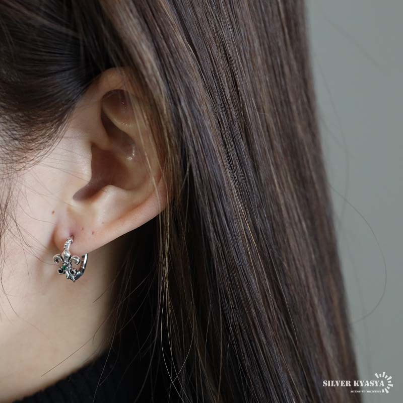 シルバー925 フープピアス フレアピアス シルバー グリーン ユリの紋章 一粒ストーン 片耳1點 女性 レディース 金アレ対応