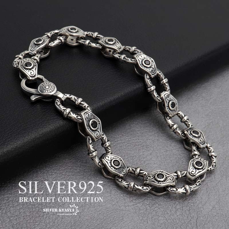 トップクオリティ　リビアングラス　勾玉　ペンダントトップ　ぷっくり感あり　3 トップクオリティ リビアングラス 勾玉 ペンダントトップ