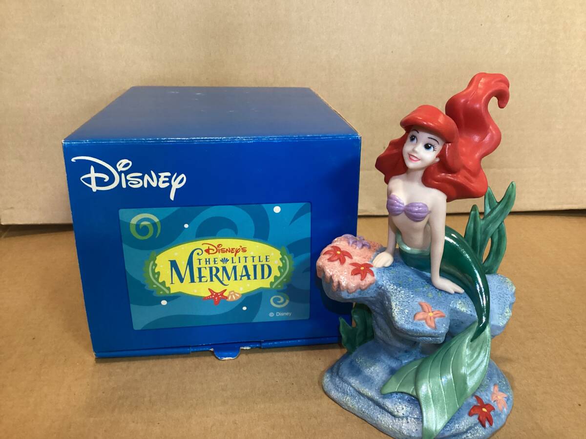 ディズニー ザ・リトルマーメイド イヤーフィギュリン 2003　Disney THE LITTLE MERMAID YEAR FIGYURINE 2003