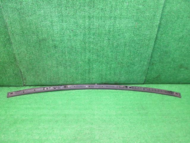 レクサス LS DBA-USF40 ハイマウントストップランプ LS460 バージョンC Iパッケージ 黒 250005_画像4