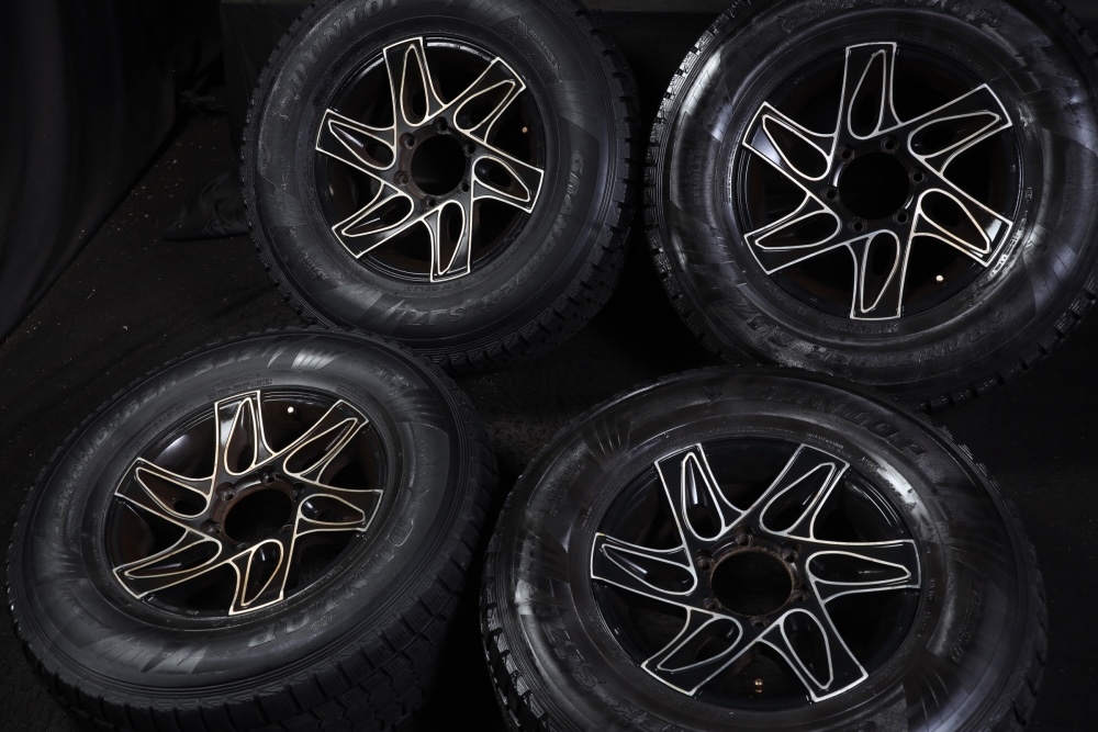 ★バリ山 265/70R16 國(guó)産DUNLOP スタッドレス PCD139.7/7J/+38/ ６穴 ハイラックスサーフランドクルーザープラド70サファリパジェロ等