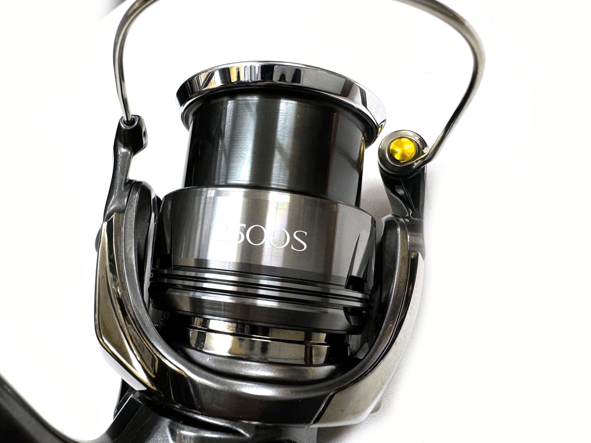 ☆超美品☆ シマノ 24ツインパワー 2500S SHIMANO 24 TWINPOWER