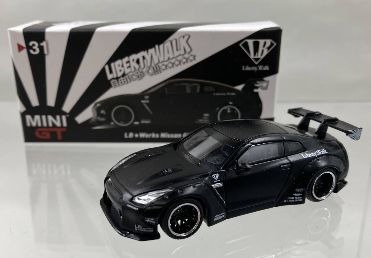 MINI GT 1/64 北米限定 LB★WORKS Nissan GT-R R35 タイプ1リアウイング バージョン 1 マットブラック MGT00031-MJ Skyline　同梱可