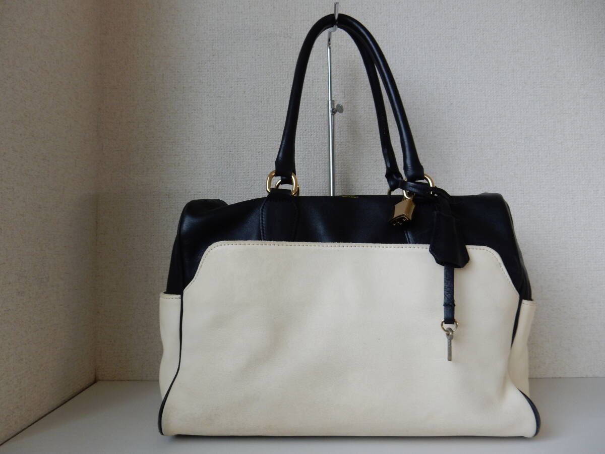 イタリア製☆本革☆CHRISTIAN VILLA(クリスチャン ヴィラ)☆B5対応☆5ポケット☆南京錠、鍵付き☆ハンドバッグ アイボリー×ブラック_画像1