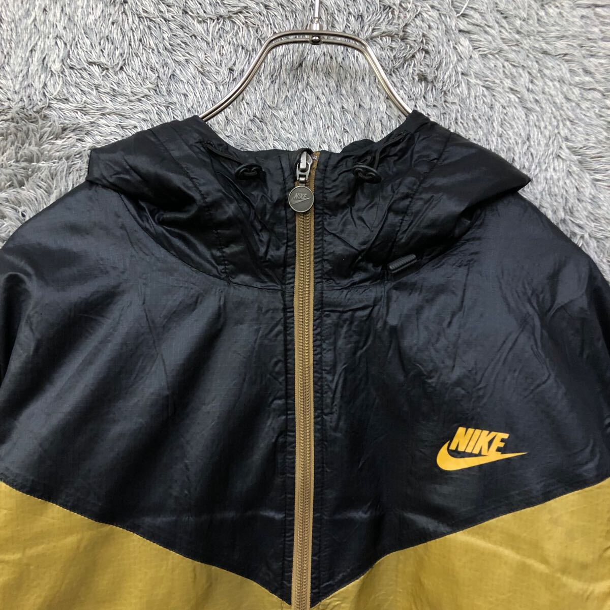NIKE ナイキ ナイロンジャケット ウインドブレーカー マウンテン NIKE ナイキ ナイロンジャケット ウインドブレーカー マウンテン