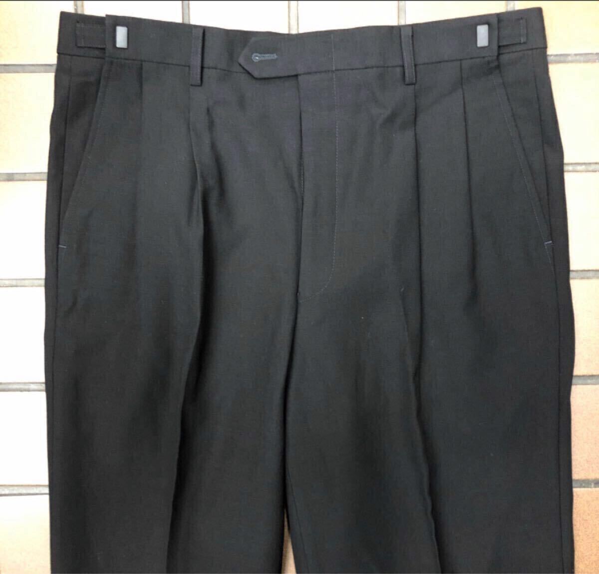 新品☆未使用【BE3 S相当★希少サイズ】2Bシングルスーツ 礼服 メンズスーツ ブラックフォーマル 背抜き 冠婚葬祭 喪服 黒 アジャスター_画像6
