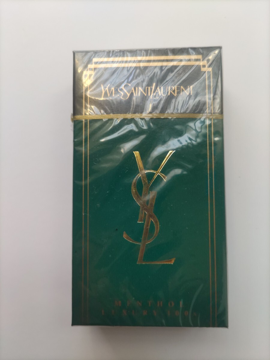 イヴサンローラン