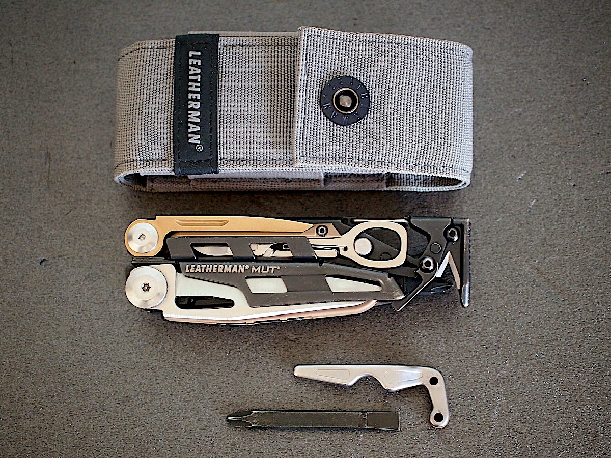 レア 廃盤モデル レザーマン LEATHERMAN MUT ステンレス レア 廃盤モデル レザーマン LEATHERMAN MUT ステンレス