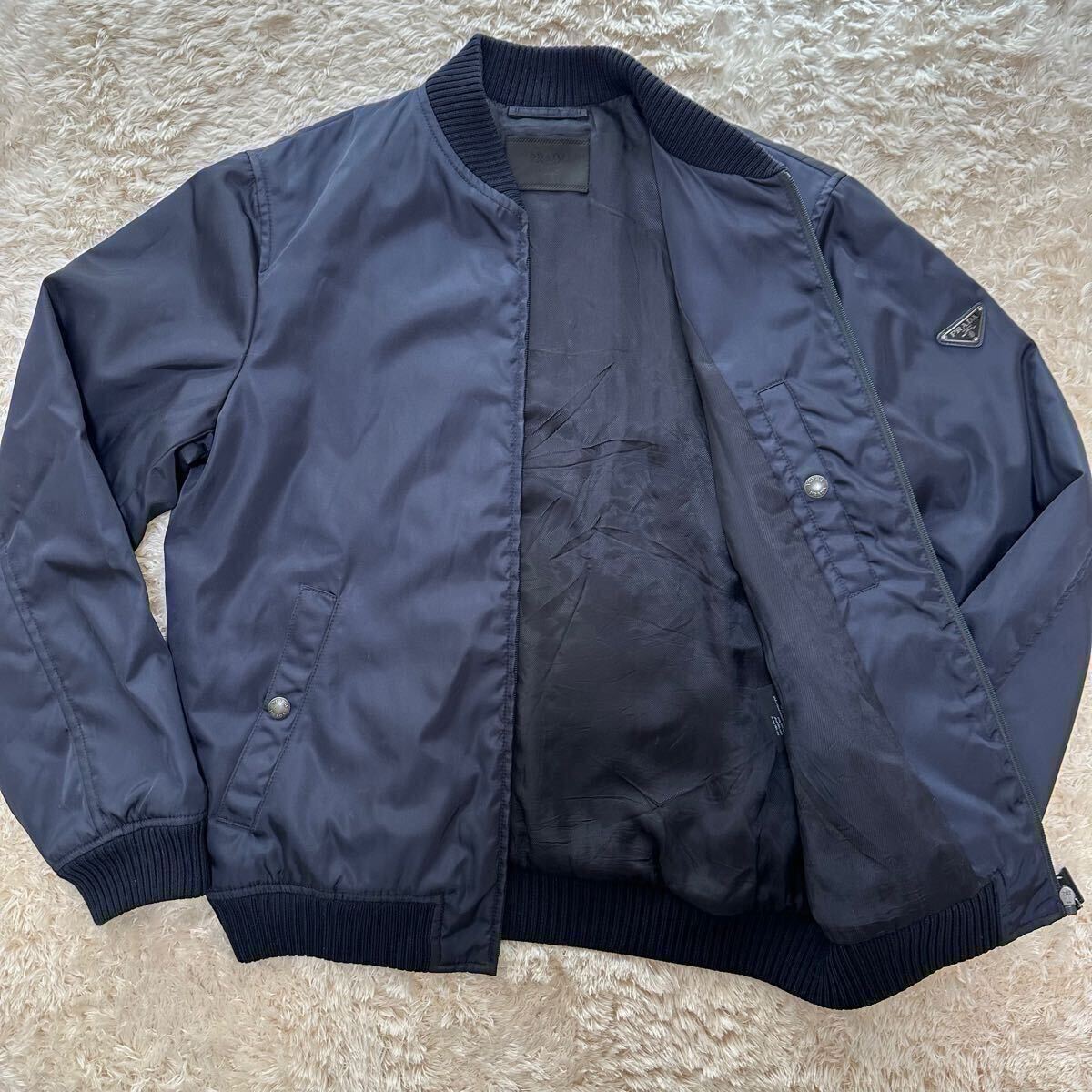 ☆極美品!! L相当☆【抜群の機能性】PRADA プラダ ボンバー ☆極美品!! L相当☆【抜群の機能性】PRADA プラダ ボンバー