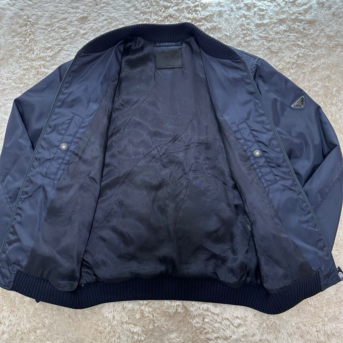 ☆極美品!! L相当☆【抜群の機能性】PRADA プラダ ボンバー ☆極美品!! L相当☆【抜群の機能性】PRADA プラダ ボンバー