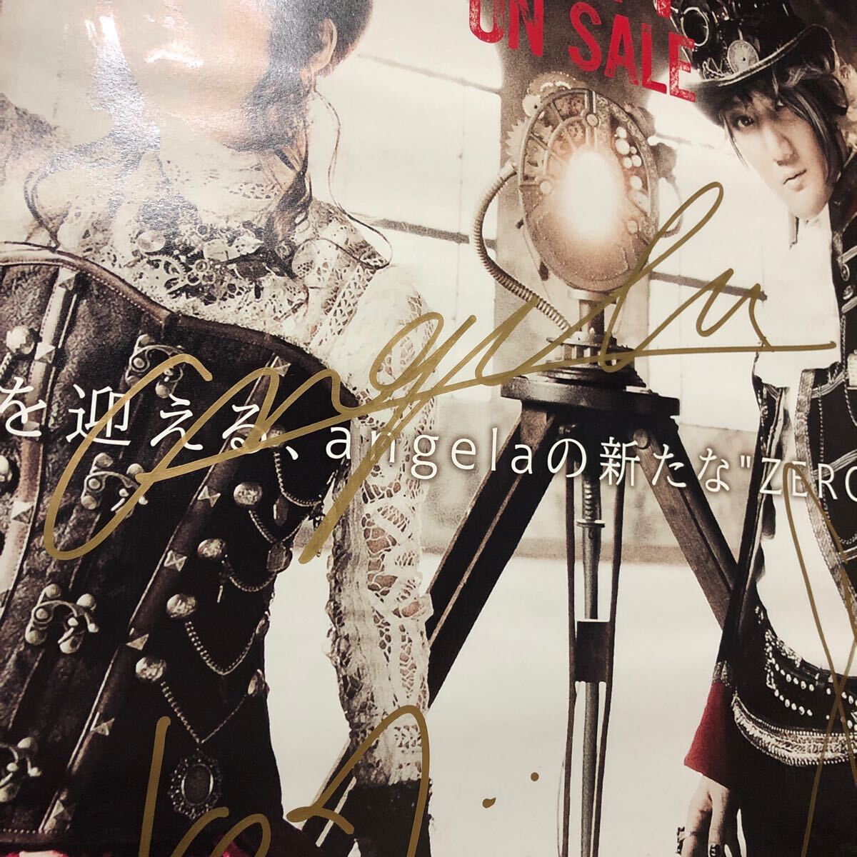 C12021 angela 10th Live Tour ZERO 直筆サイン入り B2サイズ C12021 angela 10th Live Tour ZERO 直筆サイン入り B2サイズ