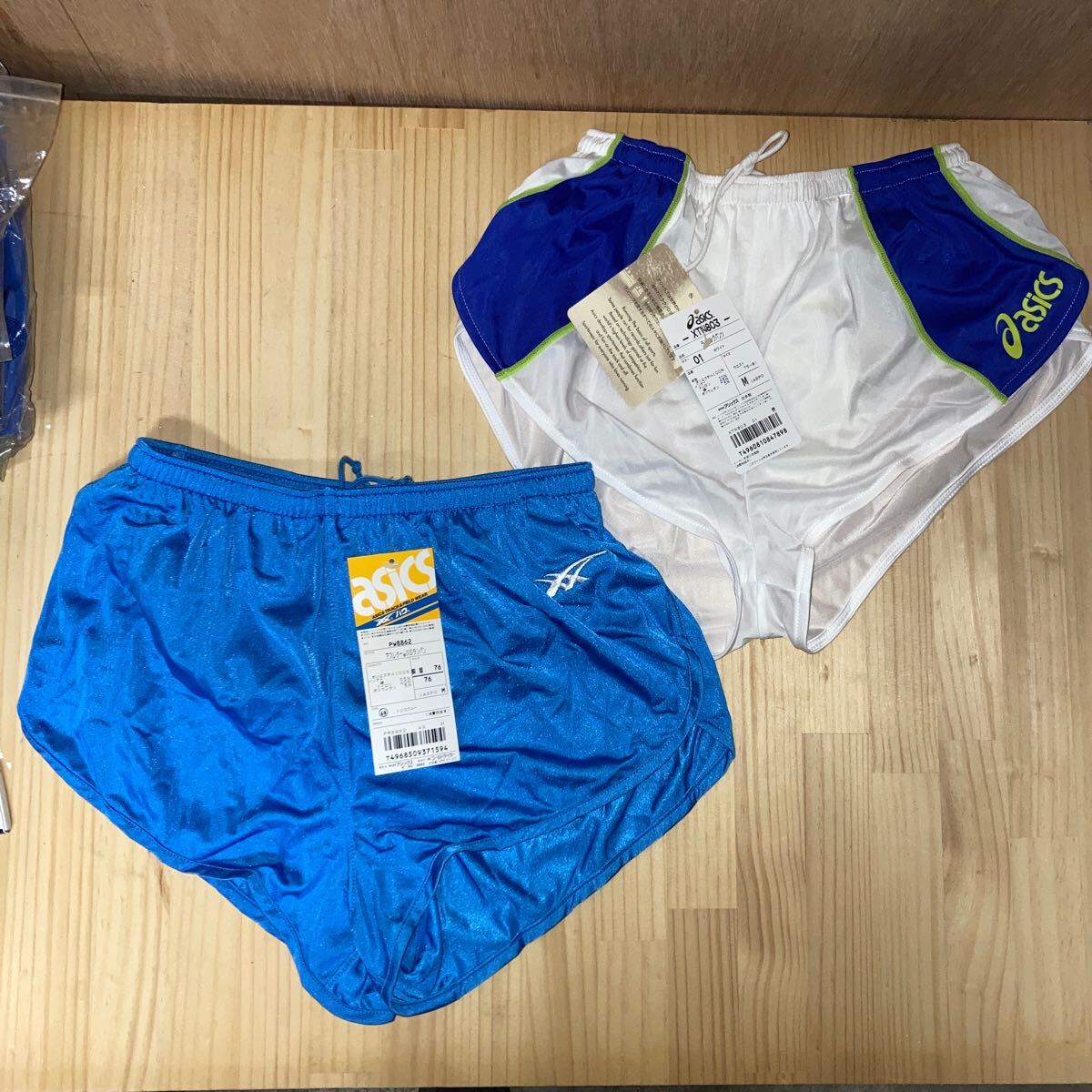 新品 タグ付き アシックス パウ Mサイズ ランニングパンツ 新品 タグ付き アシックス パウ Mサイズ ランニングパンツ