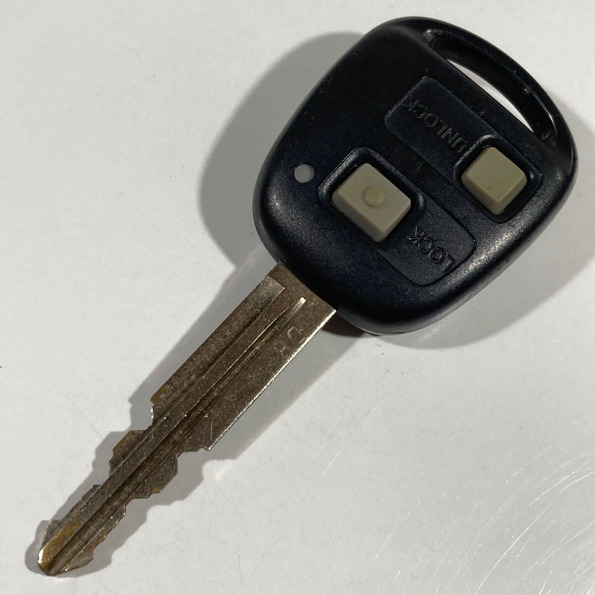  включая доставку Daihatsu оригинальный S320G S321G Atrai S320V S330V S321V S331V Hijet 007YUUL0661 синий рамка-оправа 2 кнопка "умный" ключ дистанционный ключ MTI169G