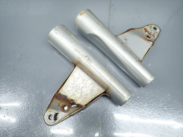 β250113-3 ヤマハ YB-1 YB1 ワイビーワン F5B (H10年式) 純正 ヘッドライトステー 曲り有り！