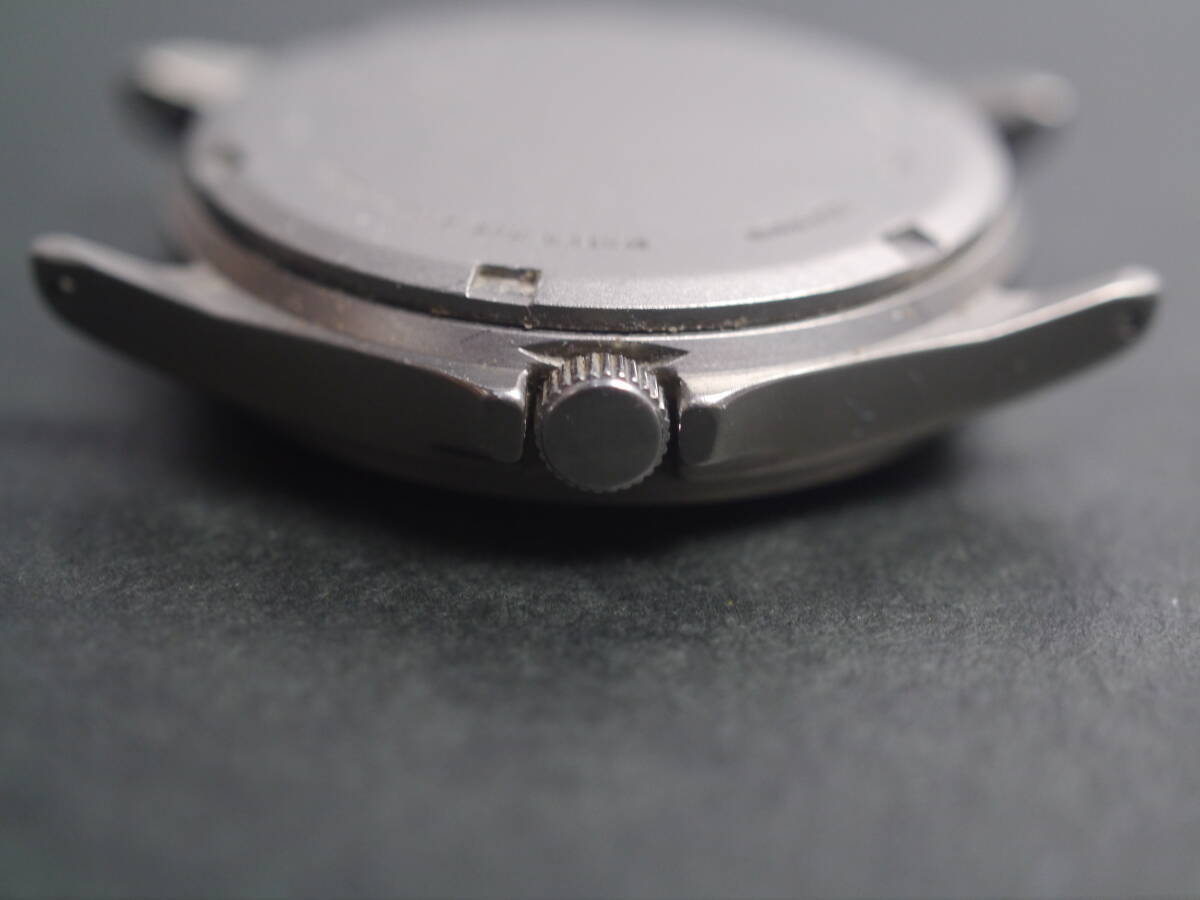 セイコー SEIKO アルバ ALBA クォーツ 3針 チタン V501-0800 男性用 メンズ 腕時計 z786 稼働品