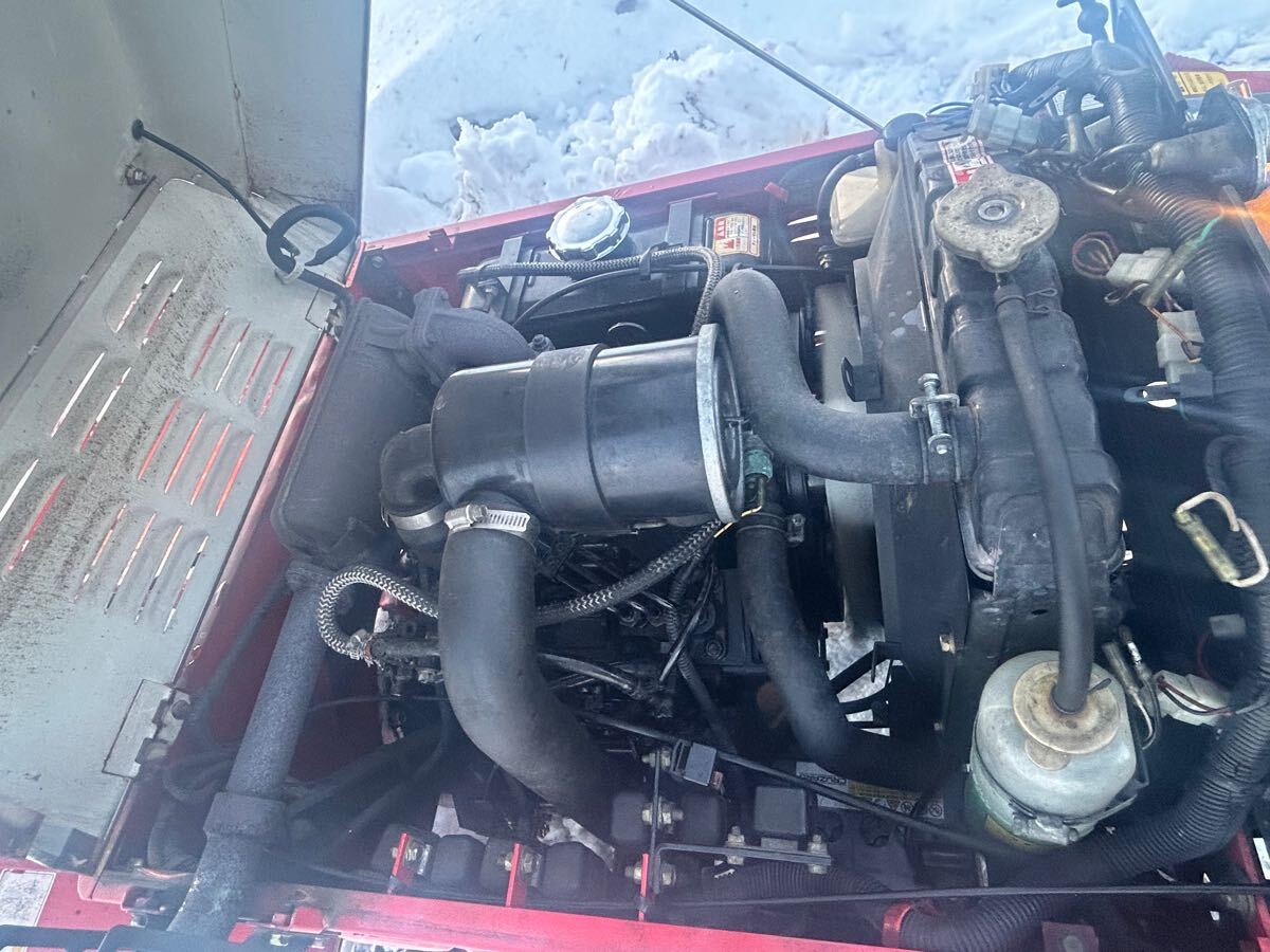 ヤンマー除雪機YSR1320人気機種!三気筒ディーゼルエンジン13 ヤンマー除雪機YSR1320人気機種!三気筒ディーゼルエンジン13