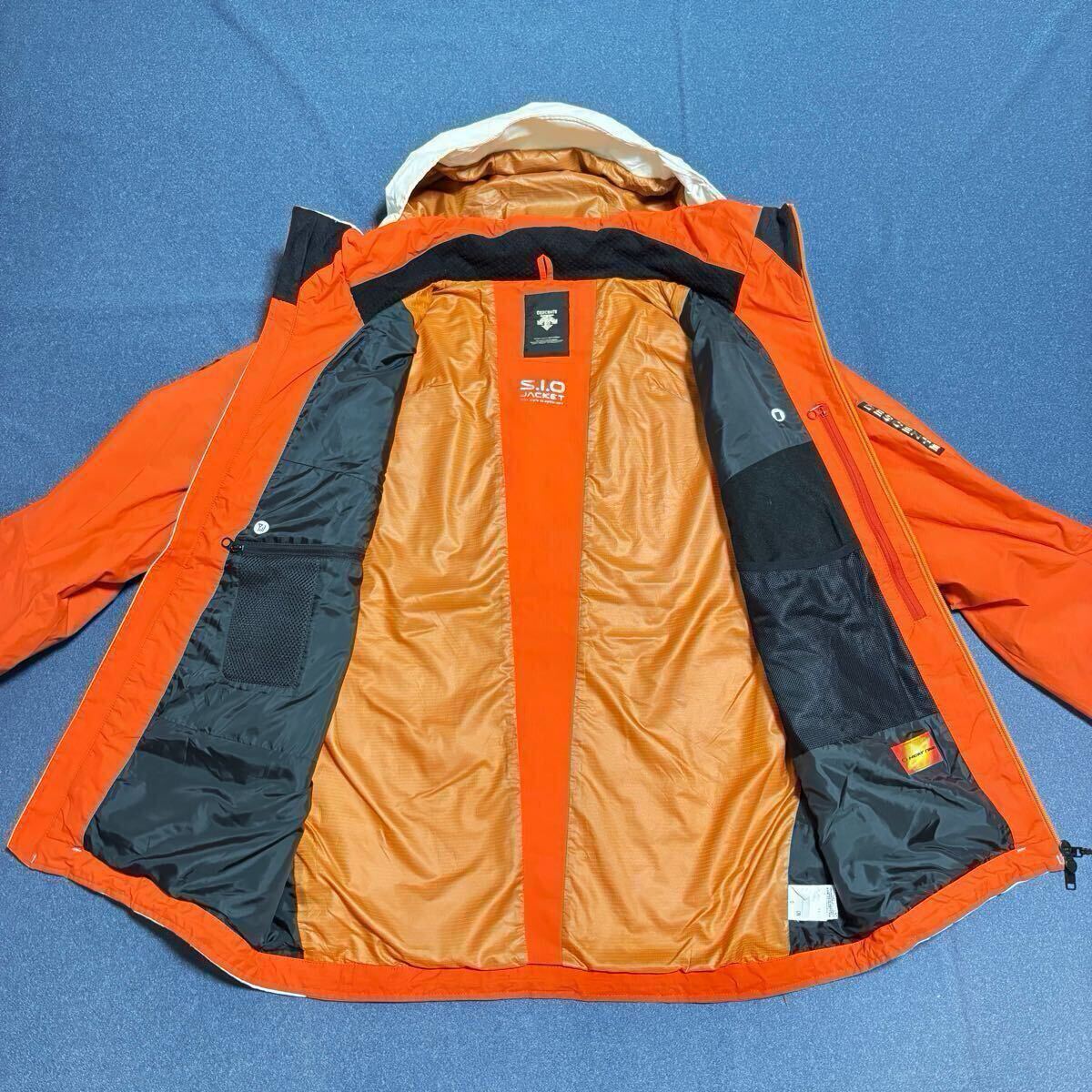 DESCENTE S.I.O JACKET DM-7101 デサントメイトチームウェア DESCENTE S.I.O JACKET DM-7101 デサントメイトチームウェア