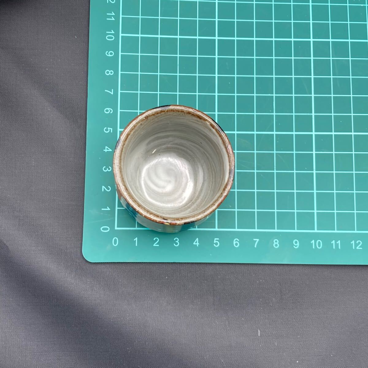 m1024601-8ぐい呑み おちょこ お猪口 盃 骨董 骨董品 陶芸和食器 酒 アンティーク 年代物 日本酒 焼物 陶芸品 陶器 _画像9