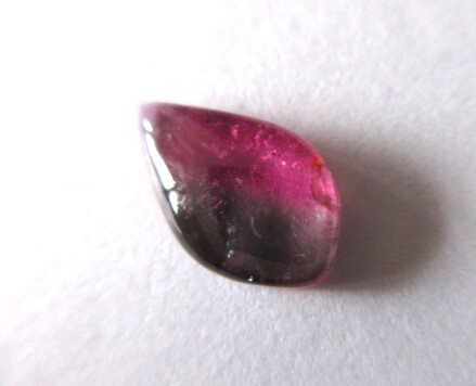 バイカラートルマリン　ルース１点　約1.8ct　#0141