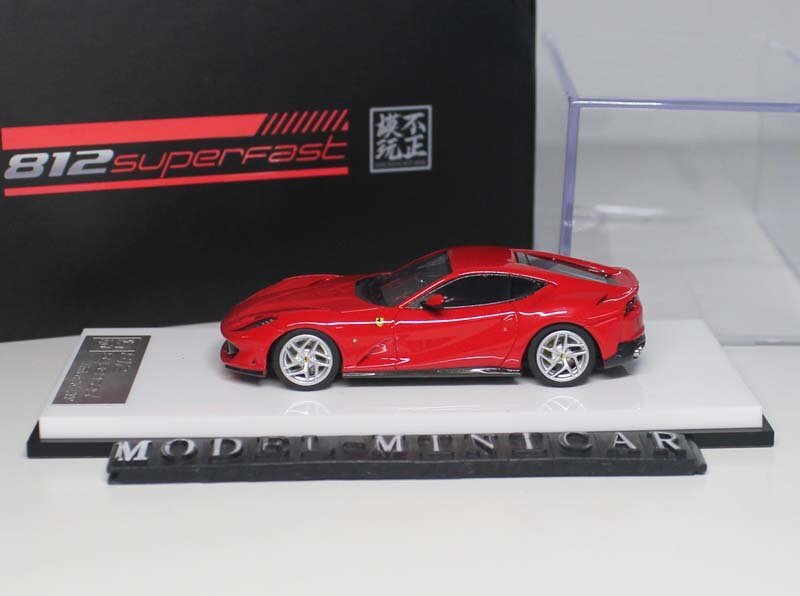 ▲超希少！BZ 1/64 フェラーリ Ferrari 812 Superfast 新品 Resin Model