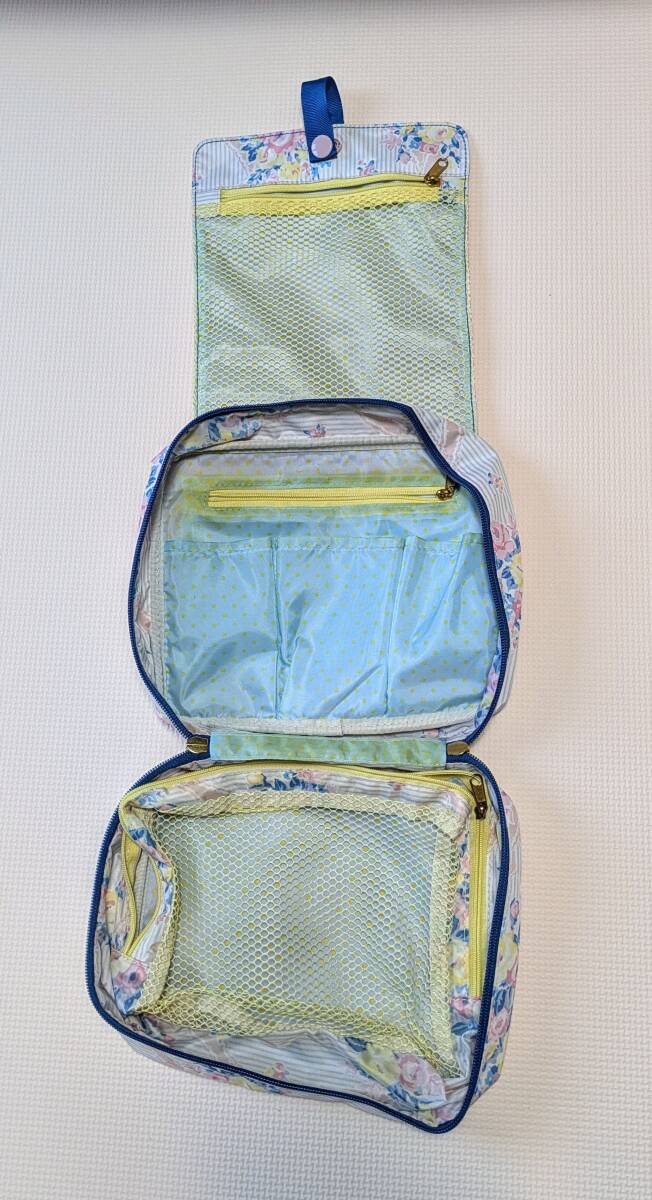 ★未使用★　ジェラートピケ　トラベルポーチ　／　ハンギングマルチポーチ　／ 　吊り下げ可　仕分けバック　gelato Pique　_画像2