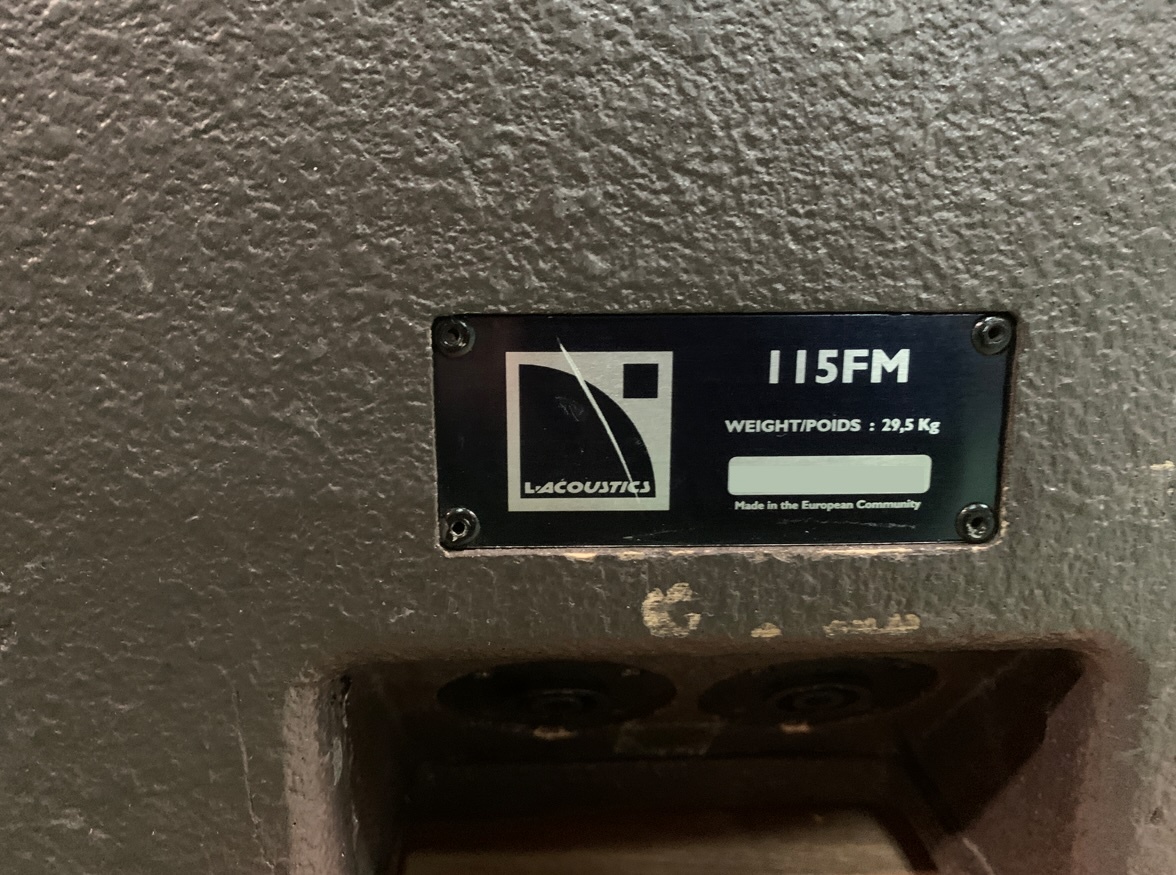 セット>L-ACOUSTICS 115FM*4台 (ケース付き) / LLC115FM*2台 セット>L-ACOUSTICS 115FM*4台 (ケース付き) / LLC115FM*2台