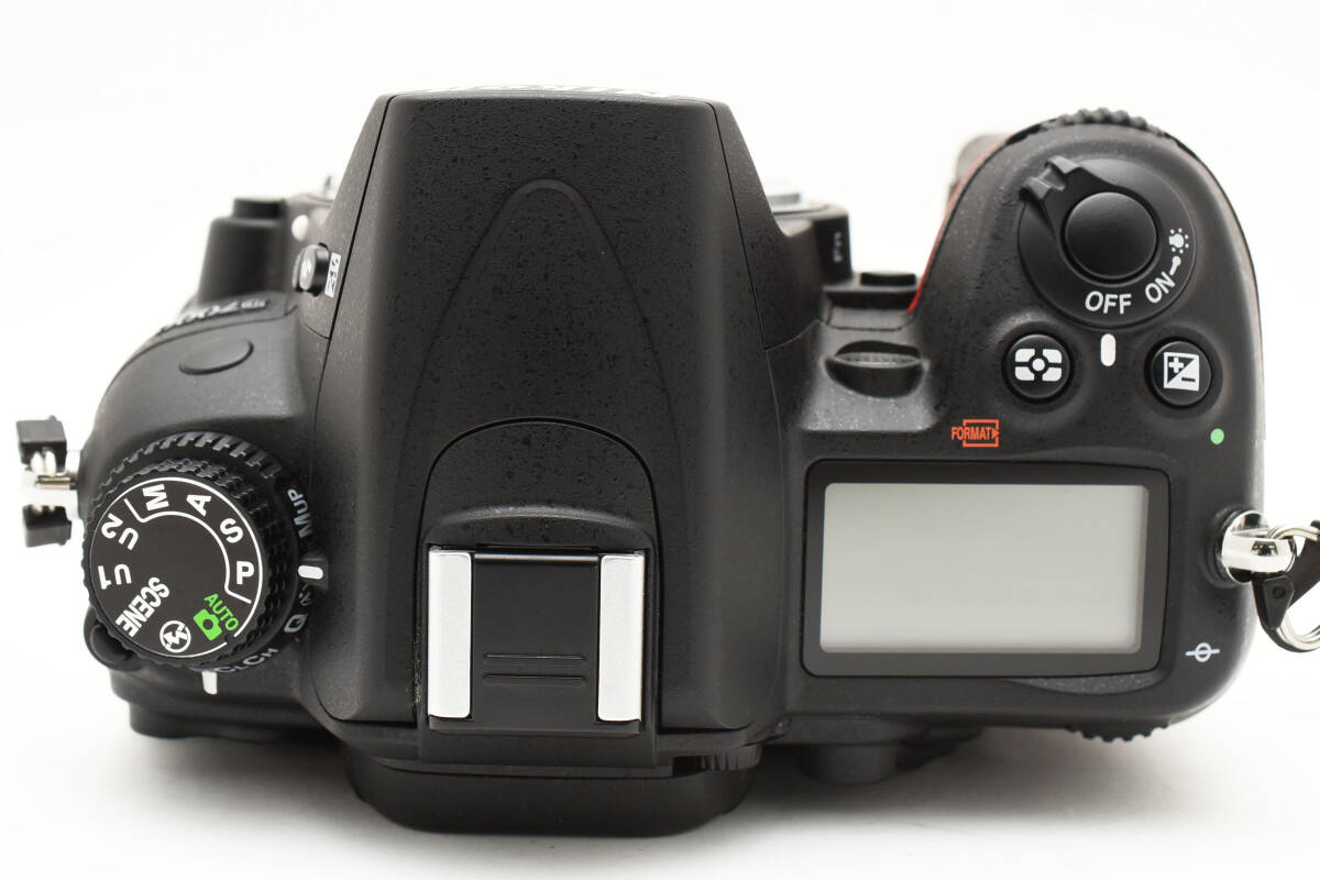 ☆極上美品☆ NIKON ニコン D7000 ボディ ショット数4637回 ☆極上美品☆ NIKON ニコン D7000 ボディ ショット数4637回