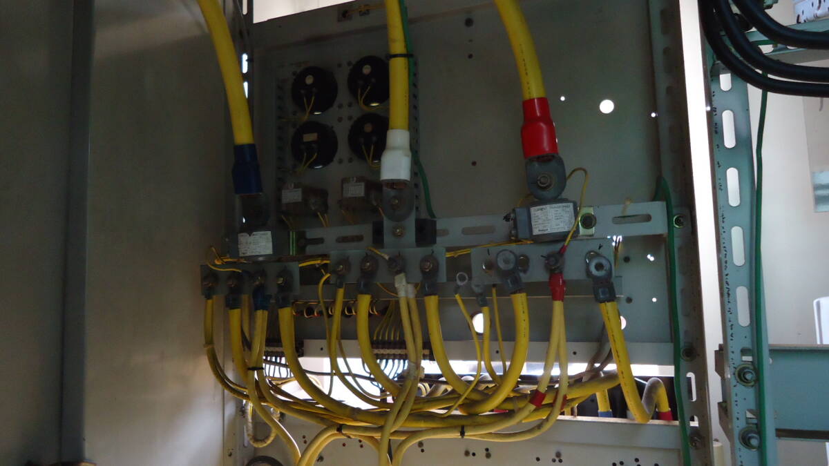 油谷 №3270 キュービクル 変電設備 高圧受電設備 250KVA 60HZ 油谷 №3270 キュービクル 変電設備 高圧受電設備 250KVA 60HZ