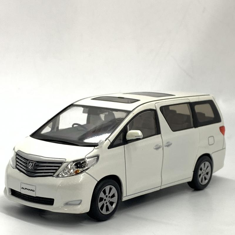 トヨタ アルファード 1/30ミニカー ホワイトパール　クリスタルシャイン 中古】1/30 ALPHARD カラーサンプルミニカー ホワイトパール