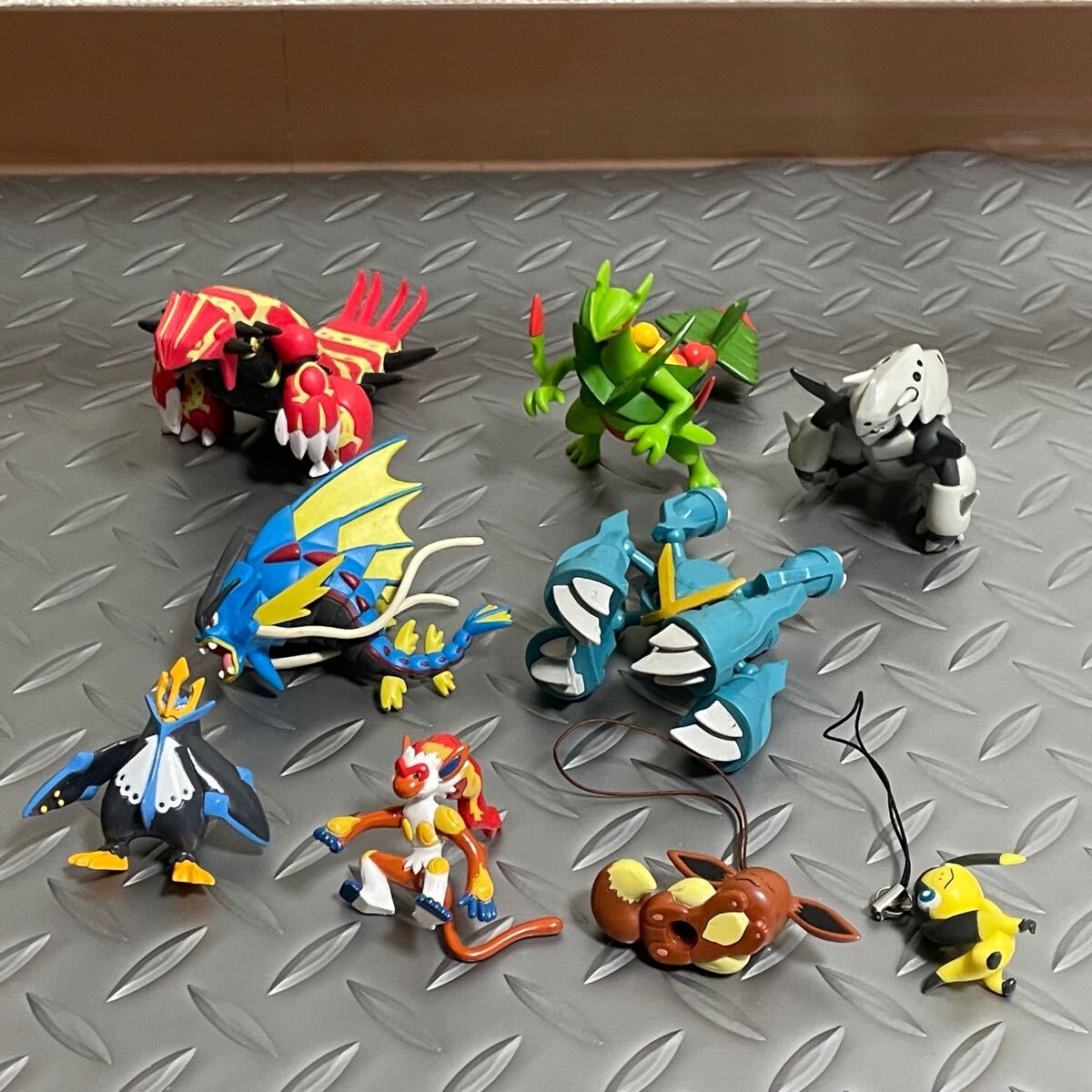 ポケモン モンコレ 他セット グラードン メガギャラドス メガ ポケモン モンコレ 他セット グラードン メガギャラドス メガ