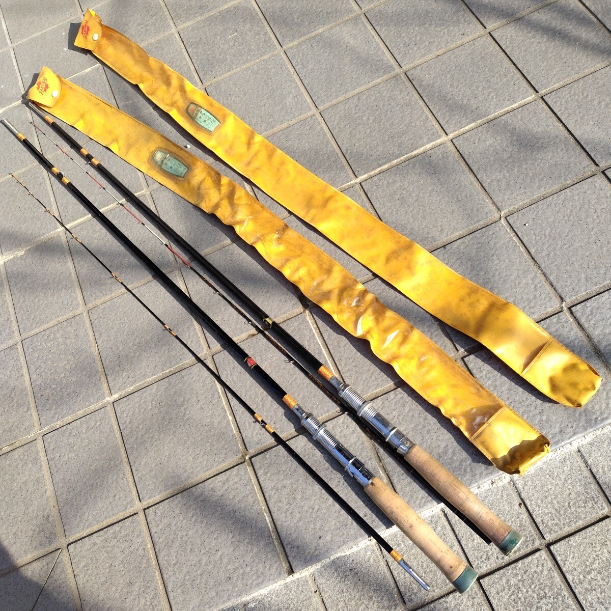 サクラチヌイカダ竿(六角ロッド)竹製 並継(中古)超レトロ 櫻井漁具 サクラチヌイカダ竿(六角ロッド)竹製 並継(中古)超レトロ 櫻井漁具