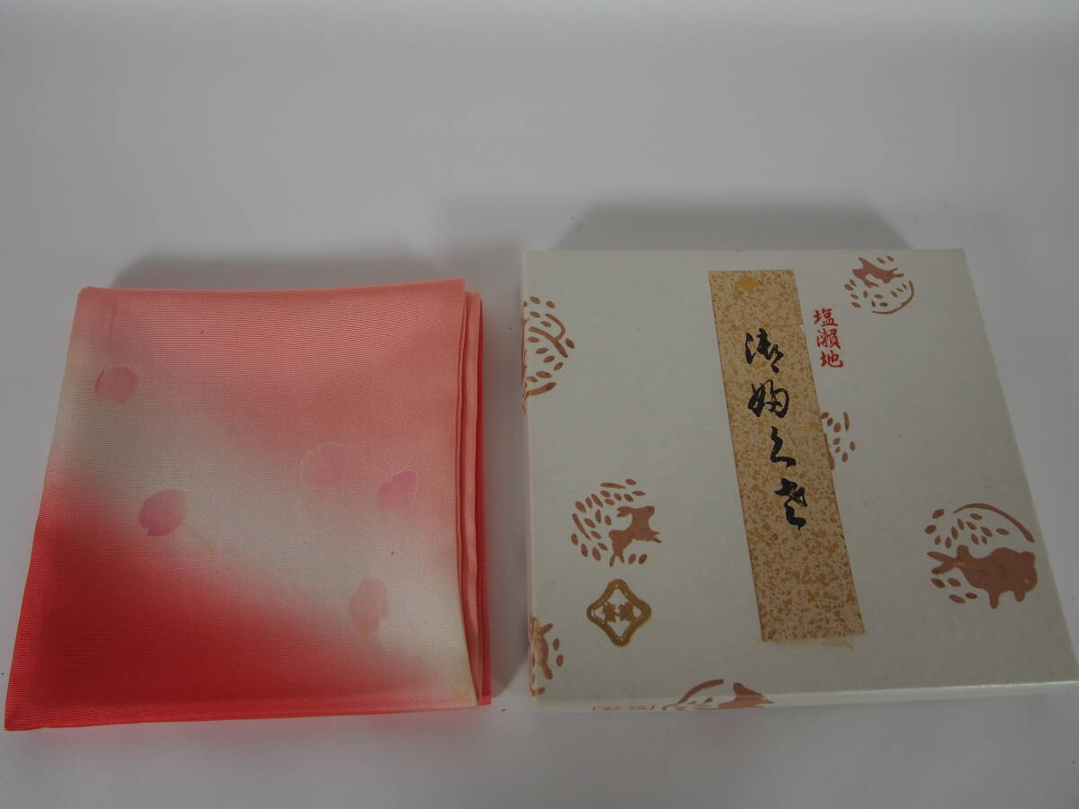 徳斎製　　帛紗　　お題　「　桜　」　正絹　　　紙共箱　　　　　茶道具　　24　1230－1－4