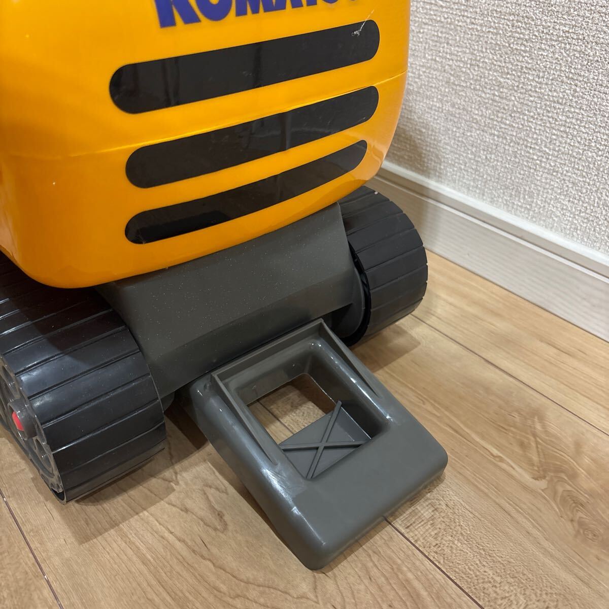 トヨコー マイクロ ショベル コマツ PC01 イエロー 足けり トヨコー マイクロ ショベル コマツ PC01 イエロー 足けり