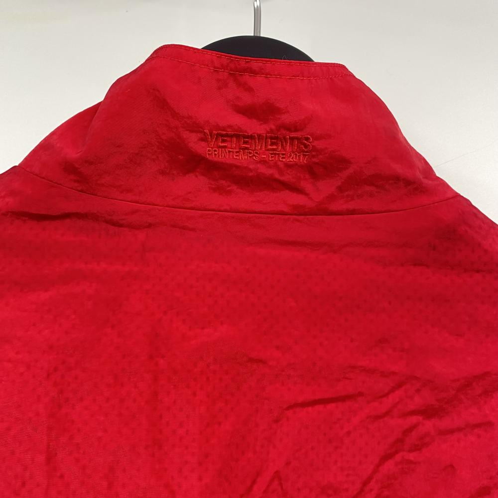 [ б/у ]VETMENTS×ReeboK 17SS TRACK JACKET размер M красный vetomon Reebok нейлон спортивная куртка [240017674111]