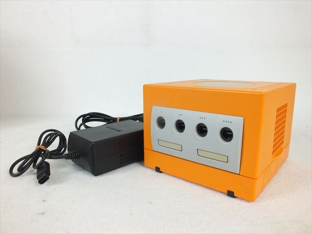 ★ Nintendo 任天堂 DOL-101 ゲームキューブ 中古 現状品 250101Y8545
