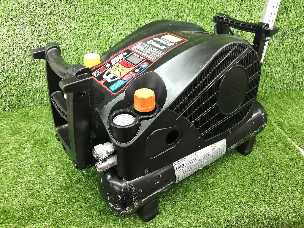 中古 表示抜け有 MAX マックス 11L 常圧/高圧 エアコンプレッサ AK-HL1270E2 ブラック