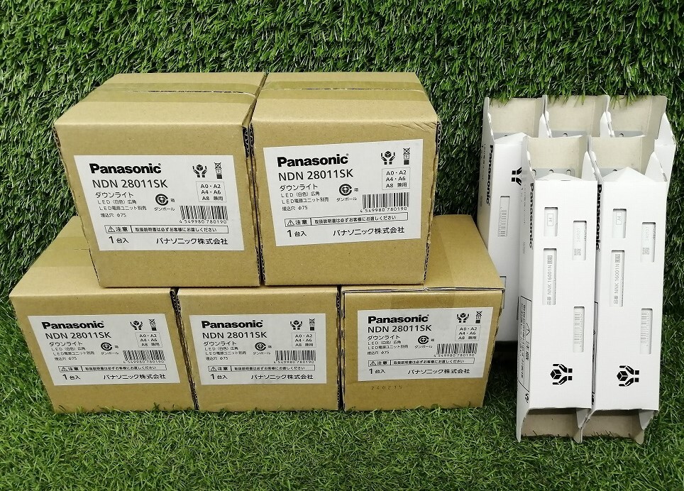 未開封品 Panasonic パナソニック 埋込穴Φ75mm LED ダウンライト 白色 NDN28011SK + 150形 電源ユニット NNK16001N LE9 5台セット 【2】