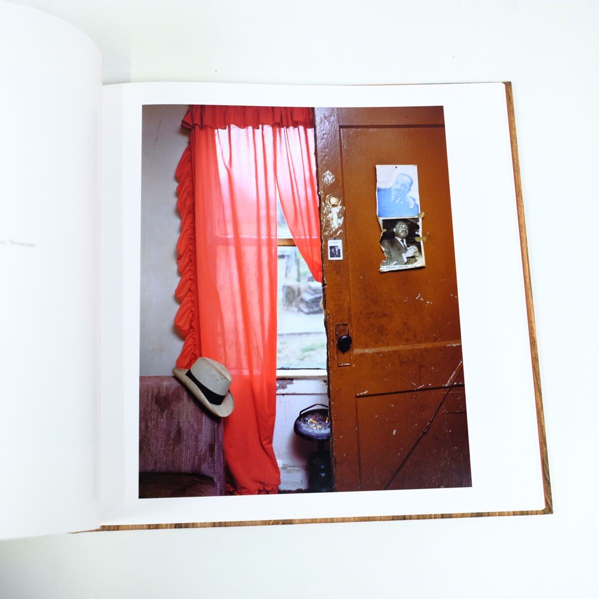 直筆サイン入り写真付き Alec Soth SLEEPING BY THE MISSISSIPPI 直筆サイン入り写真付き Alec Soth SLEEPING BY THE MISSISSIPPI
