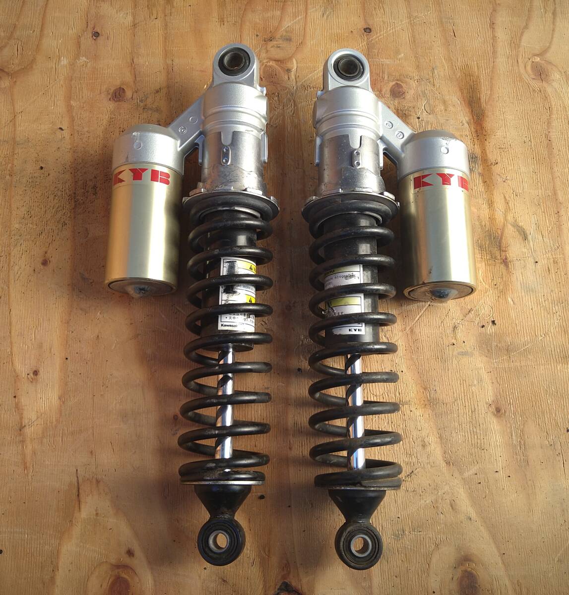 カワサキ ZRX400 純正 KYB カヤバ リアサスペンション リア カワサキ ZRX400 純正 KYB カヤバ リアサスペンション リア