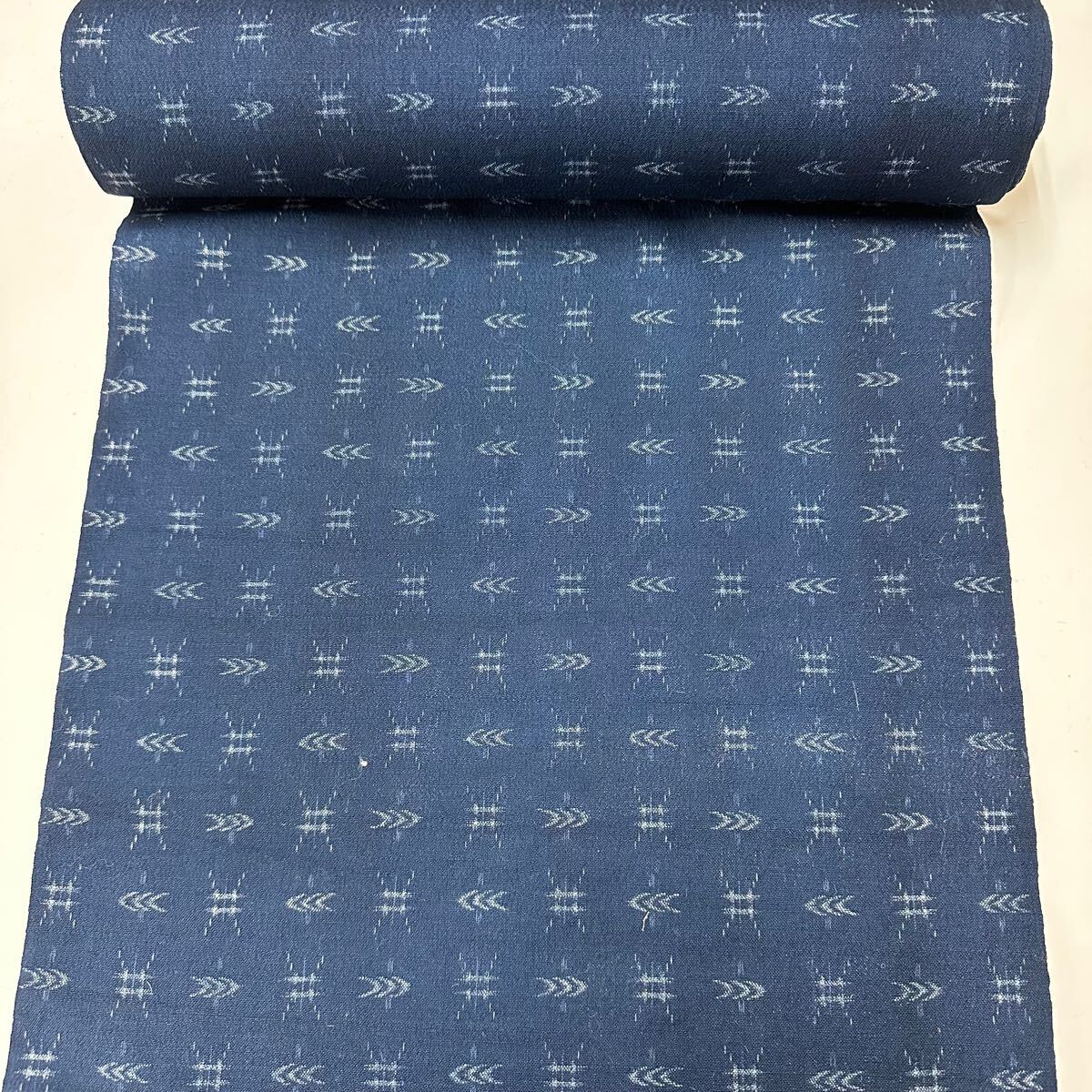 ◆反司◆a2370 ウール 反物 交織 毛 化繊 絹混 小紋 着物 着尺 呉服屋 反物 未仕立て リメイク 新品 紋意匠など