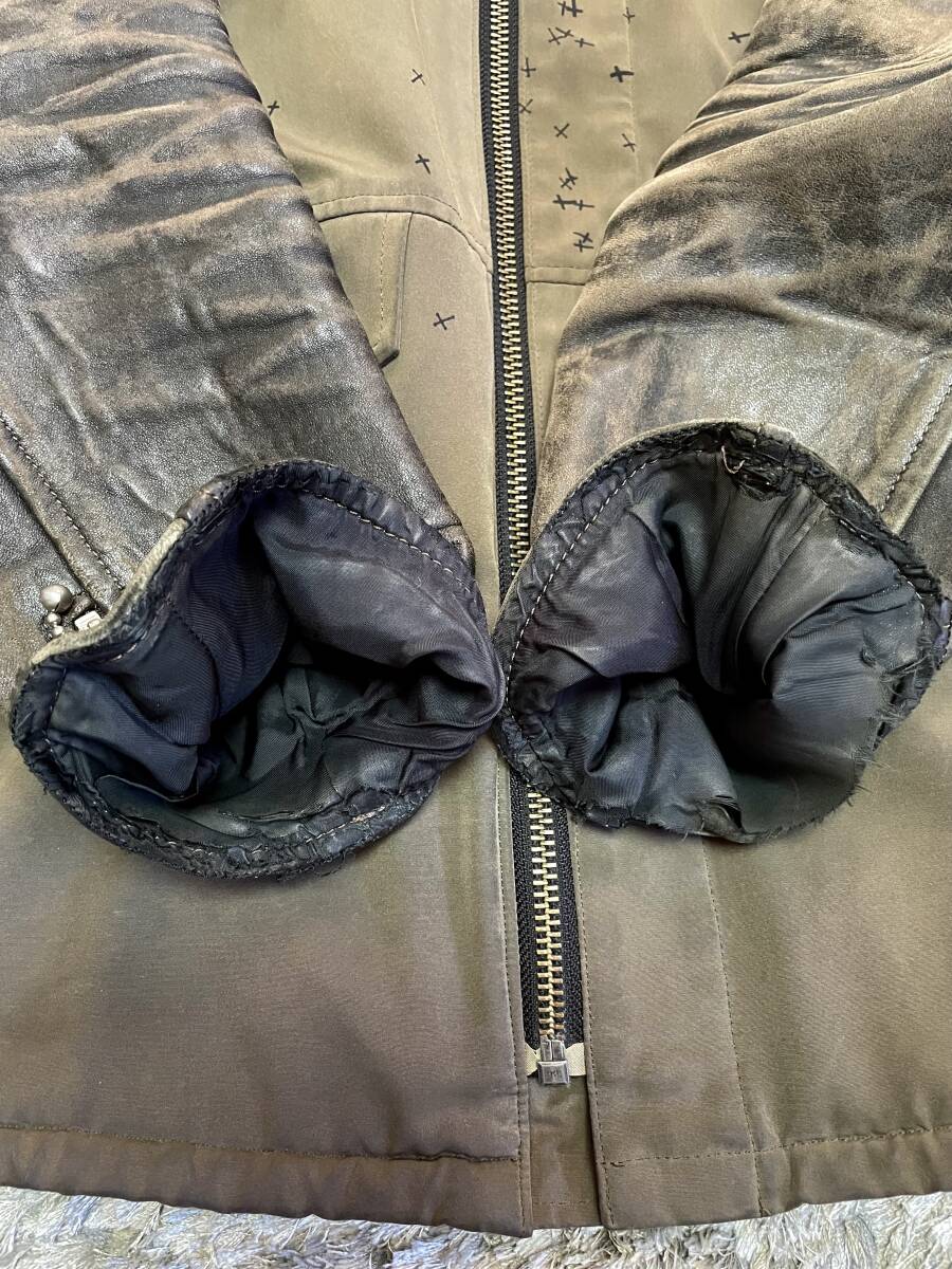 UNDERCOVER 05AW Arts&crafts 十字架 クロス柄 袖レザー スノボ UNDERCOVER 05AW Arts&crafts 十字架 クロス柄 袖レザー スノボ
