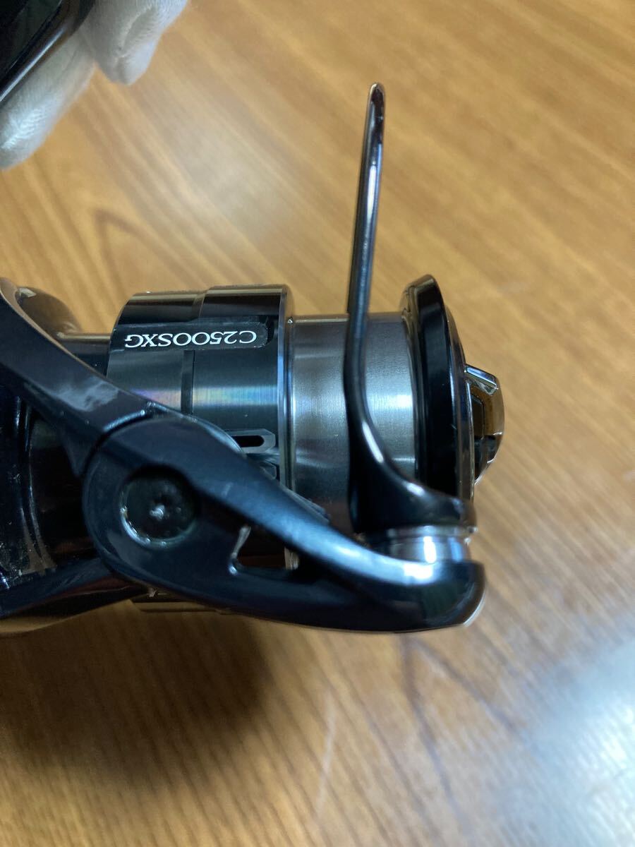 14350円 管理IDy90 19 ヴァンキッシュ C2500SXG Vanquish - シマノ 14350円 管理IDy90 19 ヴァンキッシュ C2500SXG Vanquish - シマノ