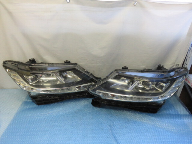 STD3774 点灯OK ホンダ RC1 RC2 オデッセイ ヘッドライト 左右セット/LED ヘッドランプ/純正 KOITO 100-18076 打刻 J1