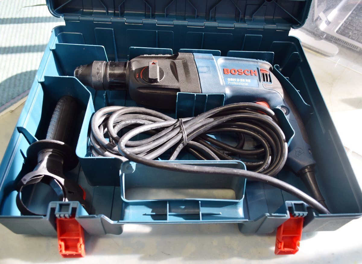 【Bosch 】Professional (ボッシュ) // SDSプラス //ハンマードリル // GBH 2-26RE ///100V/未使用品(展示品)//本体＝テープ剥がし跡あり。