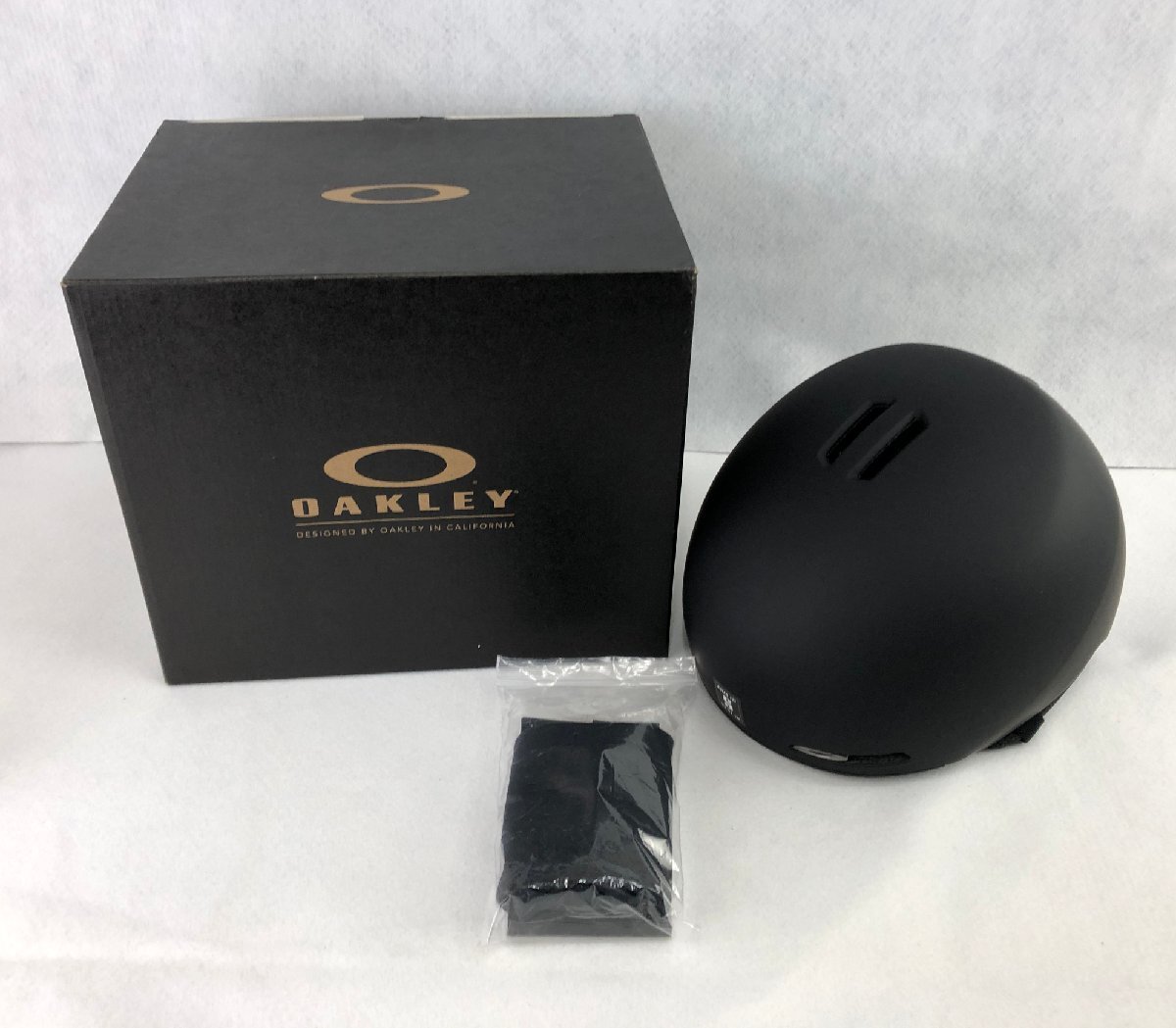 ☆未使用品☆ヘルメット MOD1 MIPS BLACKOUT Sサイズ（53-57cm） OAKLEY