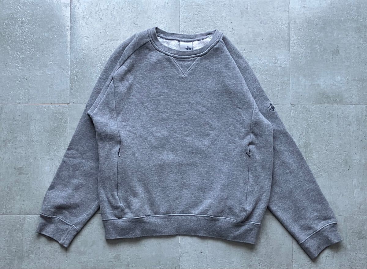レア old stussy スウェット グレー ワンポイントロゴ レア old stussy スウェット グレー ワンポイントロゴ