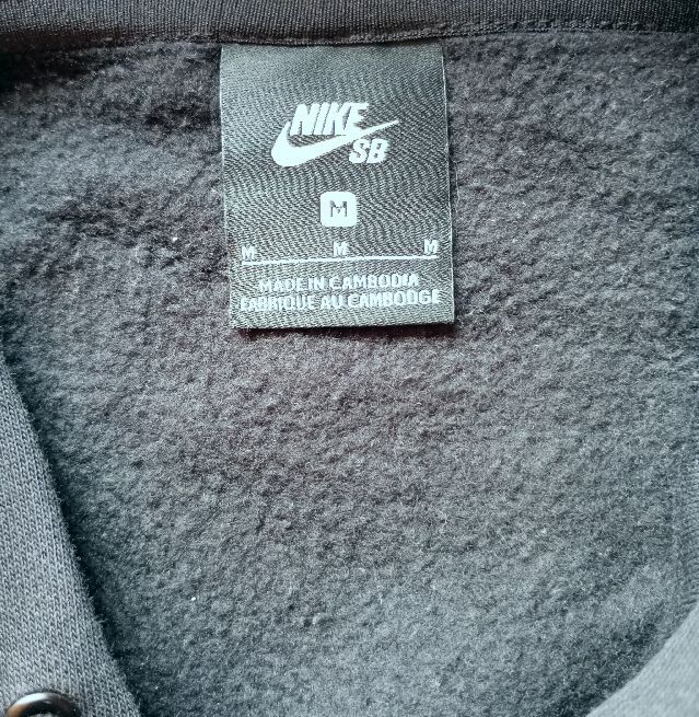 メンズ　NIKE SB　ナイキ　裏起毛パーカー　Mサイズ　黒　ブラック　プルオーバー