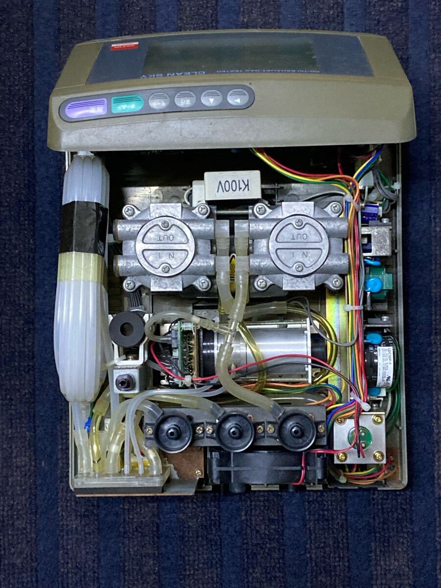 UREX-5000 4 газовый выхлоп газ тестер / выхлопные газы тестер /CO HC CO2 O2 источник питания .. не входит совершенно утиль снятие деталей для основа доска батарейка жидкость утечка . неисправность 