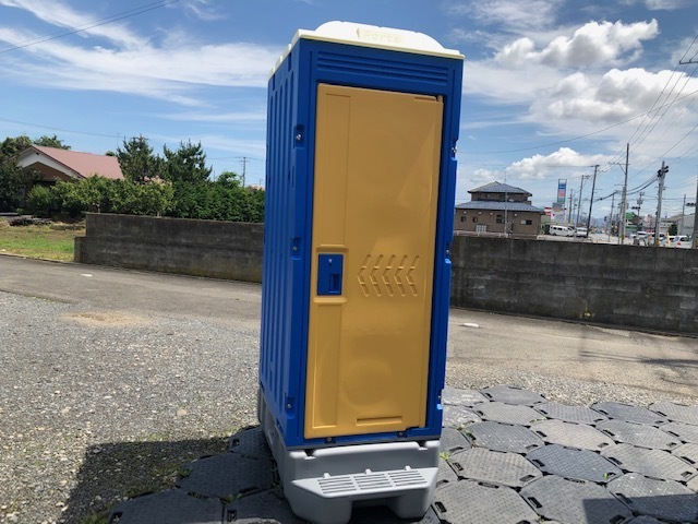 仮設トイレ　新品　アウトレット　洋式　軽水洗トイレ　陶器便器 　手摺り付　汲取り式　全国配送